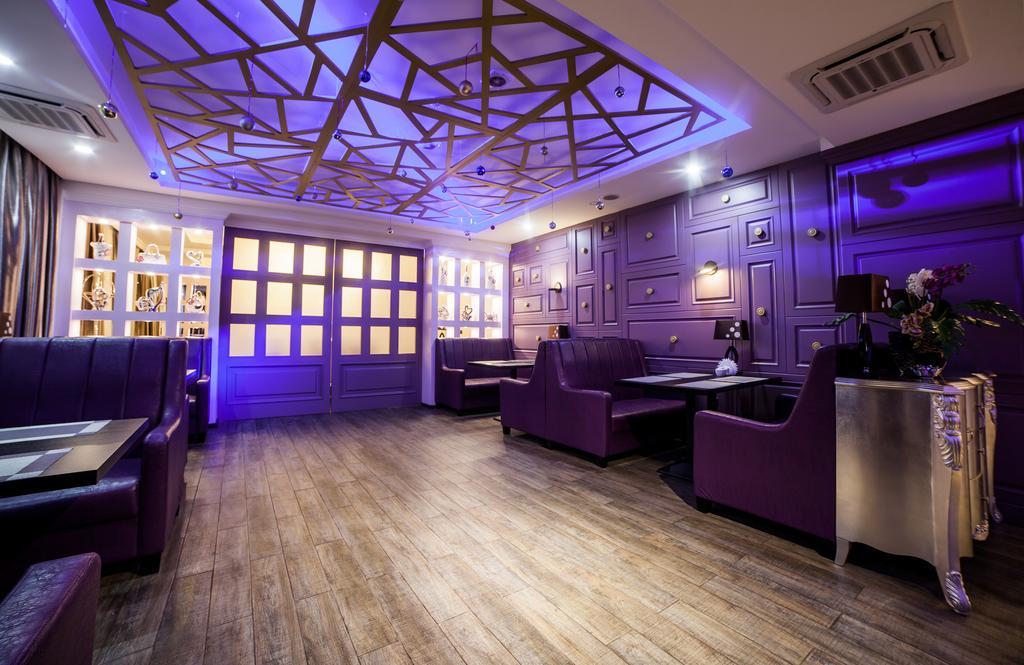 Absolute Hotel Nur-Sultan  Exterior photo